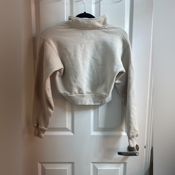 Aritzia TNA Cozy Fleece Perfect 1/4 Zip Sweatshirt - Picture 2 of 3
